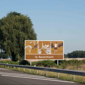 French attraction signs