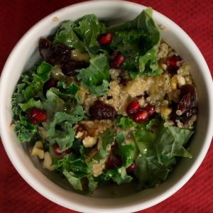This kale and pomegranate salad is the perfect thing to start your new year on a healthy AND tasty note!