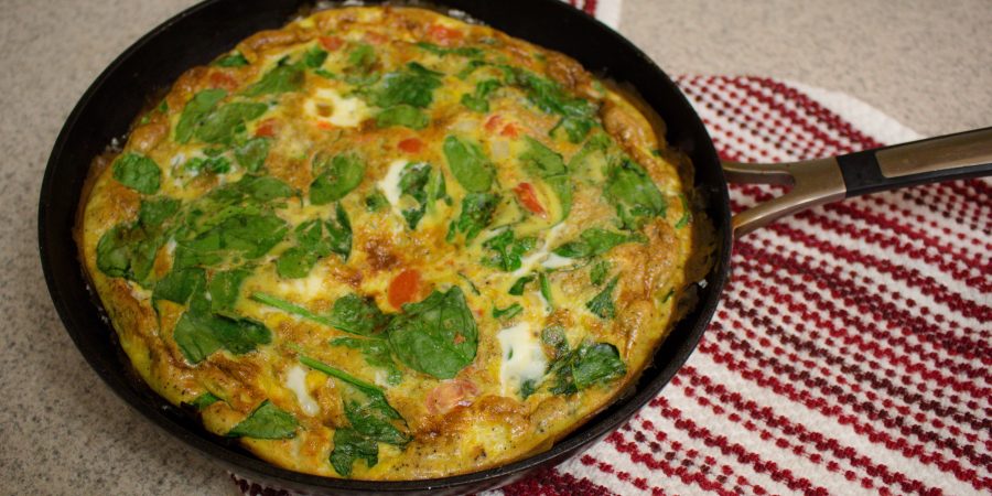 This quick and easy frittata is an effortless breakfast (or dinner!) option that's sure to impress with minimal effort on your part! | Teaspoon of Nose