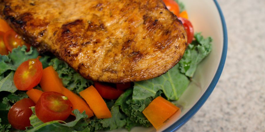 This marinated chicken is seriously one of the best chicken recipes I've ever had! | Teaspoon of Nose