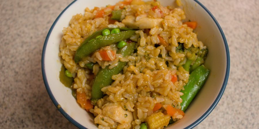 Not only is this Thai stir fry delicious, it's easy enough to throw together on a weeknight! | Teaspoon of Nose