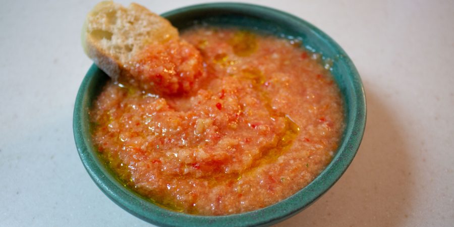 This cold tomato gazpacho is the perfect addition to any summer meal! | Teaspoon of Nose