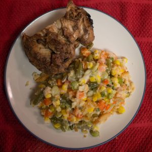 Planning your Thanksgiving dinner and need an effortless side dish? This Thanksgiving vegetable casserole is tasty enough for the holidays and easy enough to be a potluck dish! 