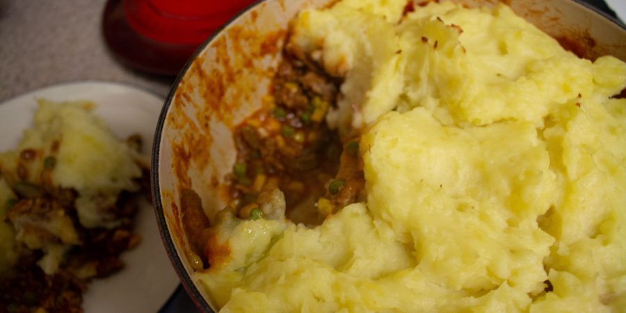 Shepherd's Pie in 30 minutes? Heck yes! Super easy weeknight dinner option.