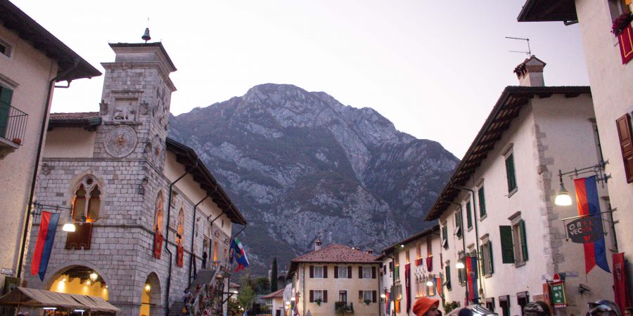 The Venzone Pumpkin Festival is the best place to spend a crisp October weekend in Italy! Venzone combines pumpkin fun with a medieval festival!