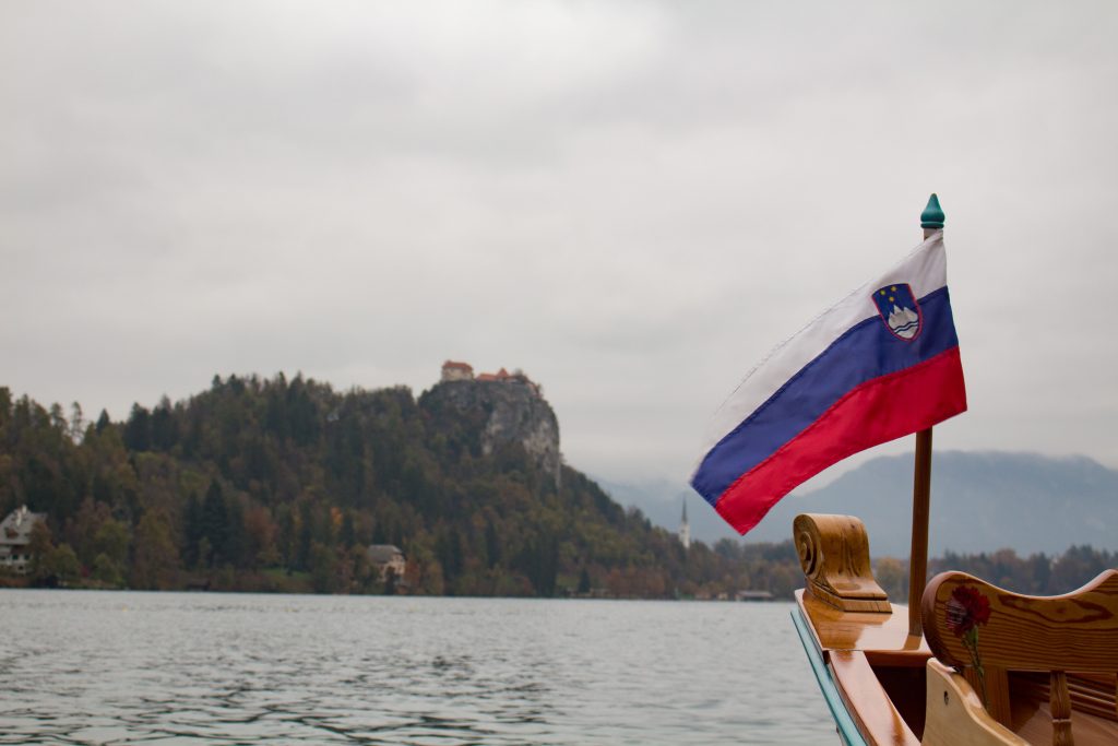 Lake Bled is the perfect place to spend a cozy weekend! For the best things to do and see, check out the post!