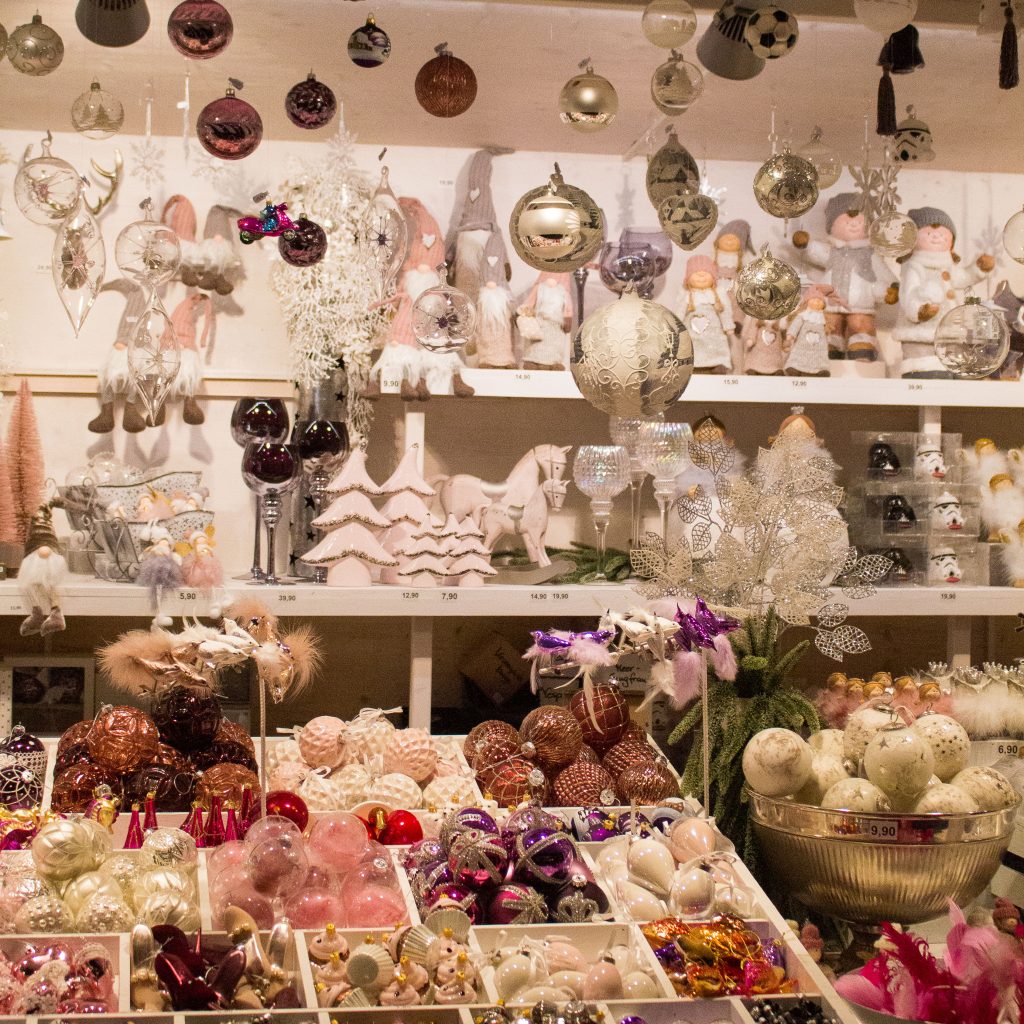 Salzburg Christmas market should definitely make your list of European Christmas markets worth exploring. From great food to gorgeous crafts, there's so much to see and try!