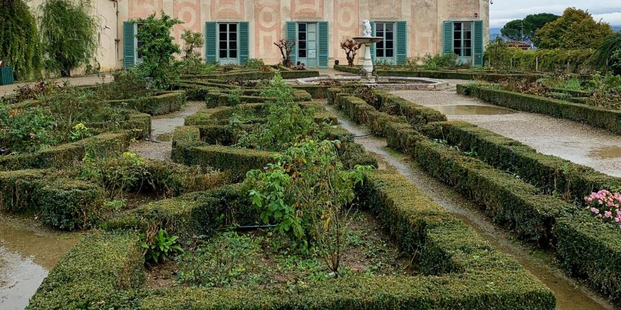 One of the classic things to do in Florence, the Pitti Palace and Boboli Gardens should make your list of spots to explore! I'm sharing what to look for in each to get the most of your time.