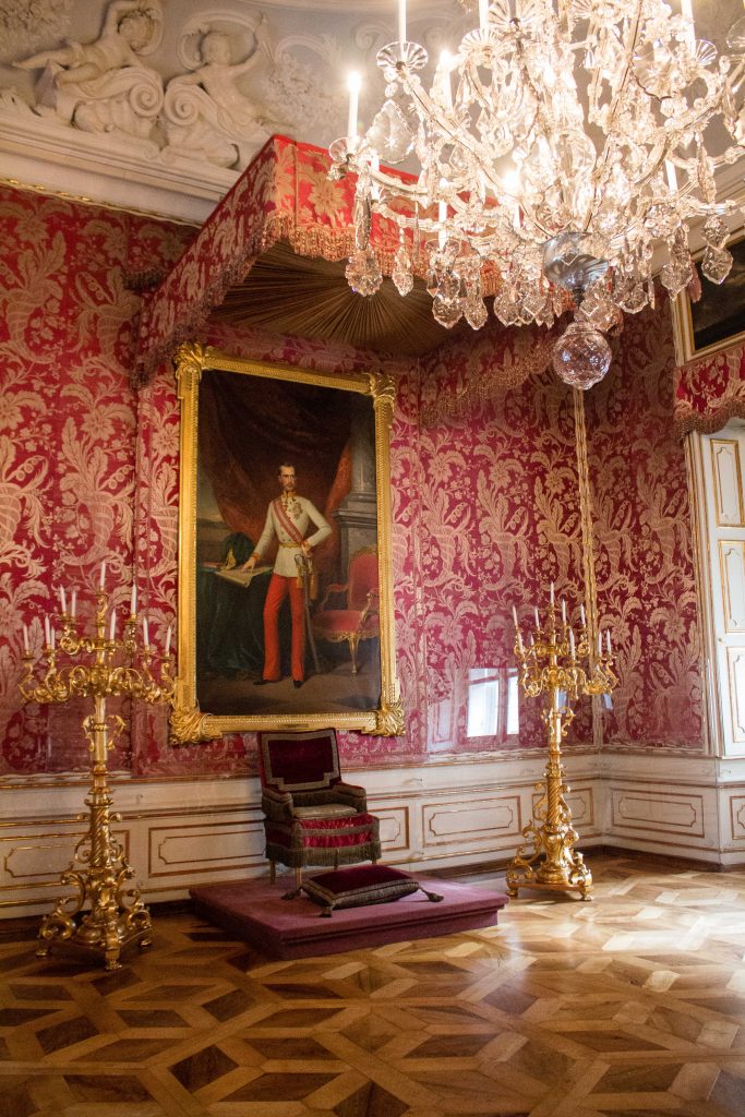 Salzburg has shot up to the top of my list of favorite European cities, and the best way to see it is with the Salzburg Card! Today I'm giving a peek into what it covers and the best things to see with it.