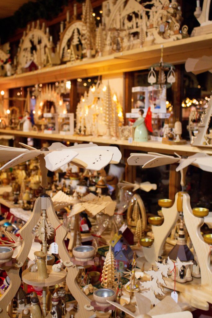 Here's what you really need to know about the Berlin Christmas markets! From what to eat and what to shop for, here's what you ...