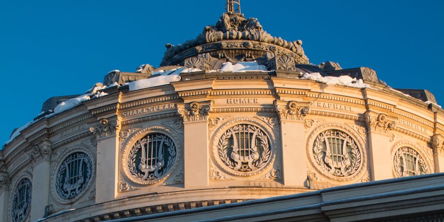 If you're looking for an inexpensive yet beautiful city to explore for a weekend, head to Bucharest, Romania!