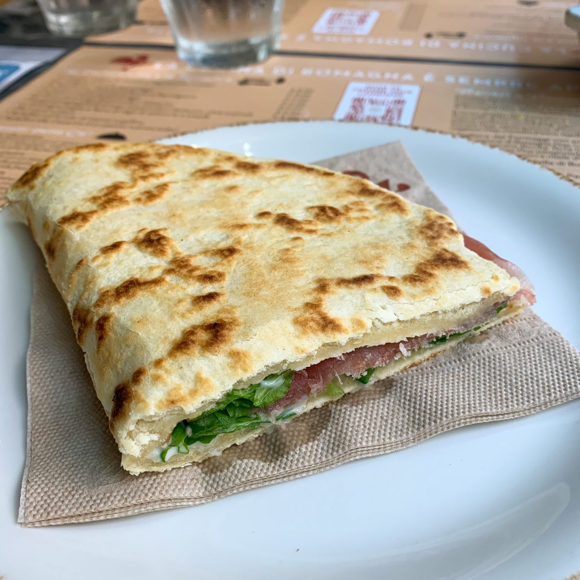 The restaurant scene in Bologna is amazing! Here's where to start.