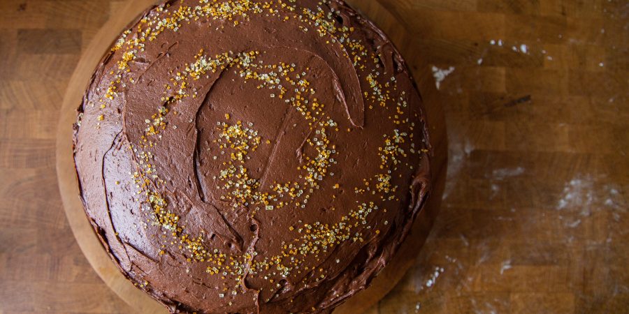 The best chocolate cake is also super easy to toss together, making is possibly the best cake ever!
