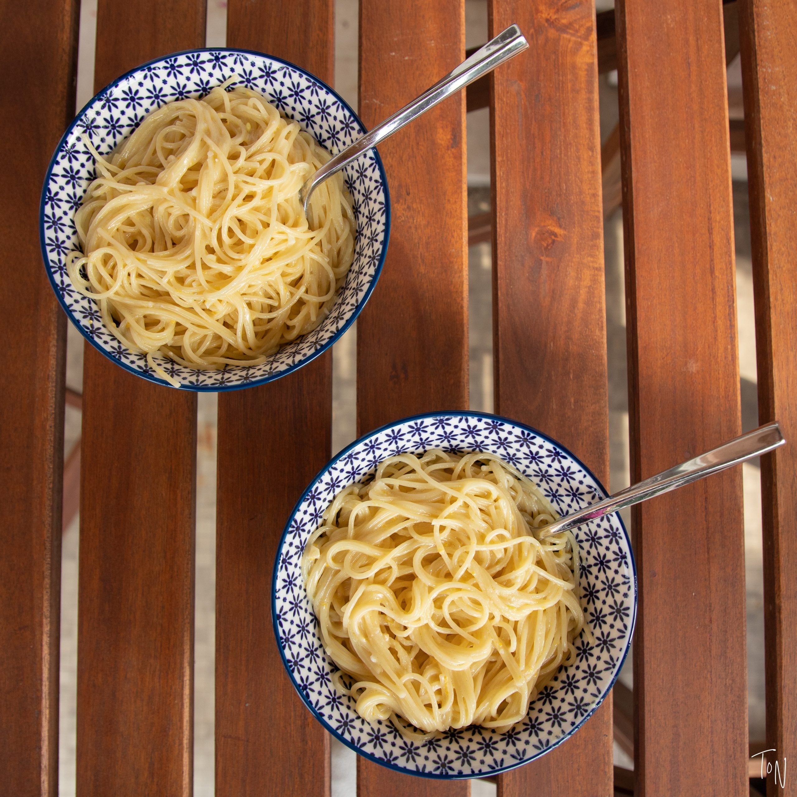 A perfect summer bowl of pasta, ready in 15 minutes! 