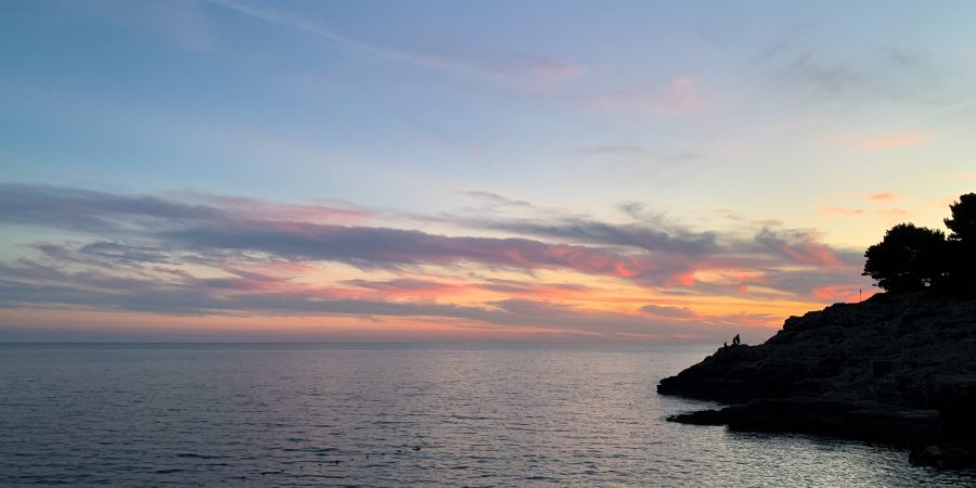 Pula, Croatia is the perfect off-the-beaten-path destination for a relaxing weekend! If you want gorgeous water, nice hotels, and...