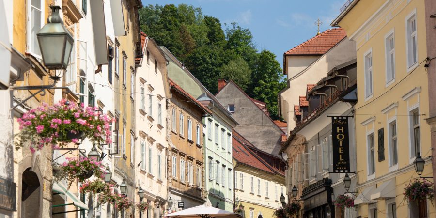 Ljubljana is the perfect day trip city! Slovenia's capital offers the charms of a small town with the amenities of a major city. | Teaspoon of Nose