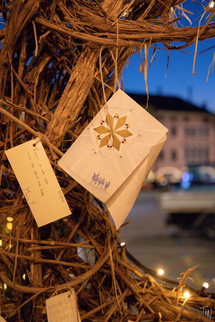 The Sacile Christmas market is everything you want in a small town Italian market!