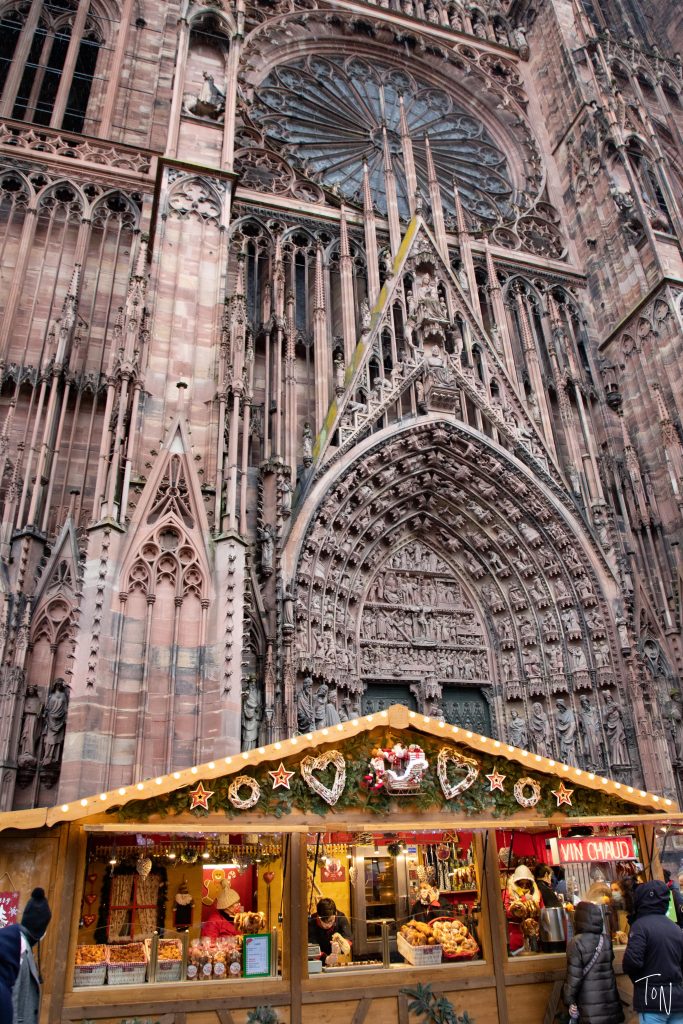 Want to plan the perfect trip to experience the Strasbourg Christmas markets?? I've got your full guide on Teaspoon of Nose!