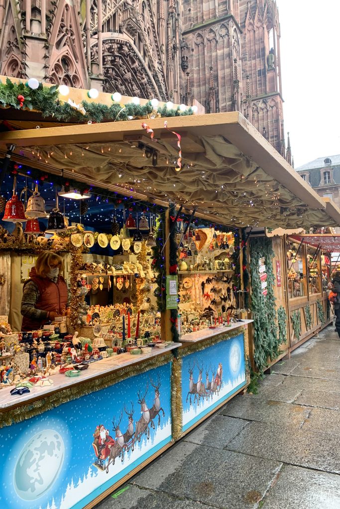 Want to plan the perfect trip to experience the Strasbourg Christmas markets?? I've got your full guide on Teaspoon of Nose!