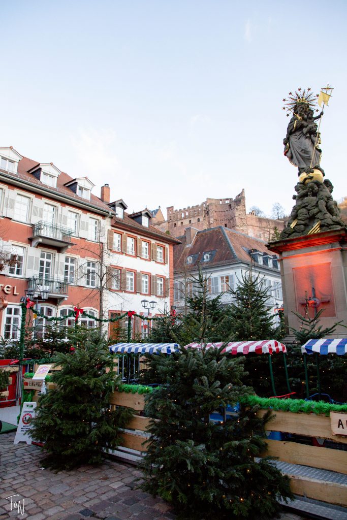 Thinking of exploring the Heidelberg Christmas markets? Here's what you need to know to plan your time! | Teaspoon of Nose