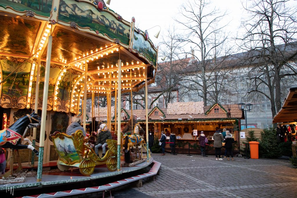 Thinking of exploring the Heidelberg Christmas markets? Here's what you need to know to plan your time! | Teaspoon of Nose