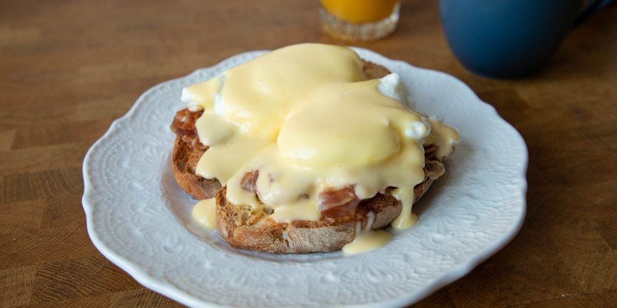 Italian eggs Benedict takes the classic brunch dish up a notch with classic Italian ingredients!