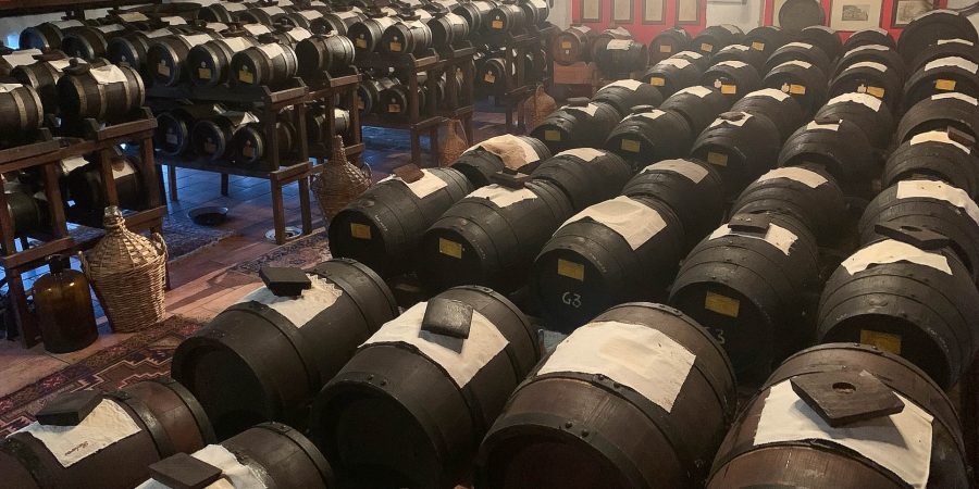 As the birthplace of traditional balsamic vinegar, visiting a vinegar house is a must in Modena, Emilia Romagna! | Teaspoon of Nose