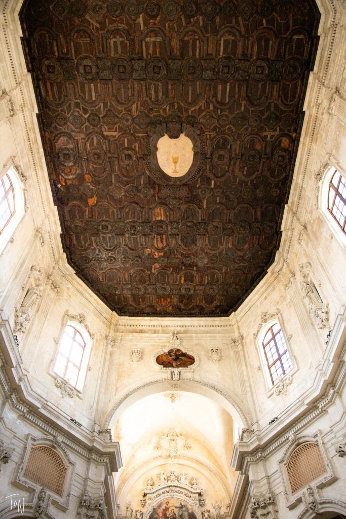 Lecce is one of my favorite little towns in Italy for its gorgeous buildings and quiet streets. Here's what to do in Lecce in a few days!