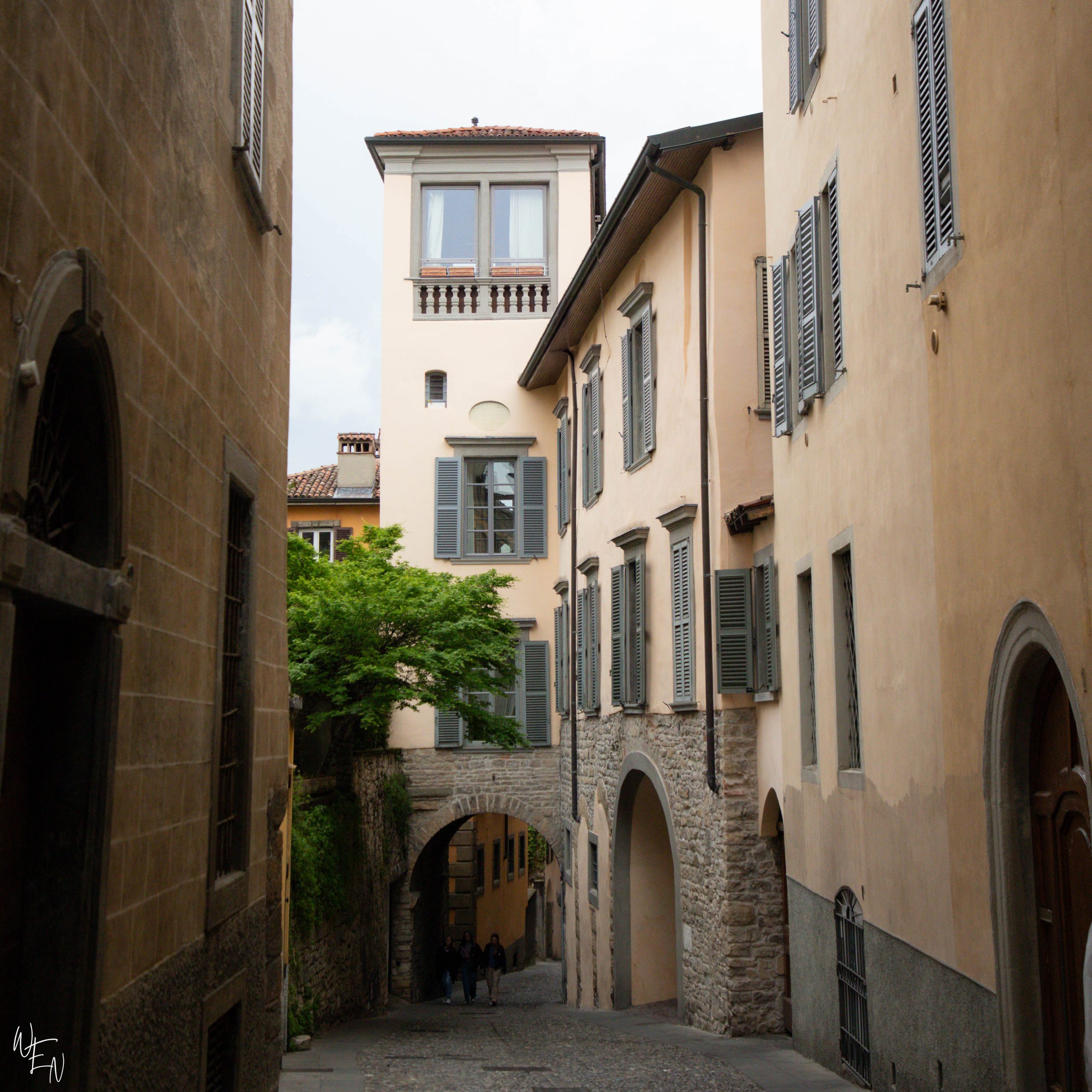 The easiest day trip from Milan: Bergamo