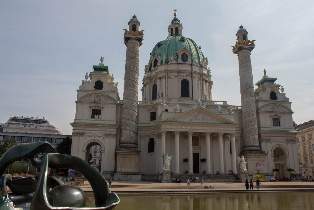 best time in Vienna St. Charles Church