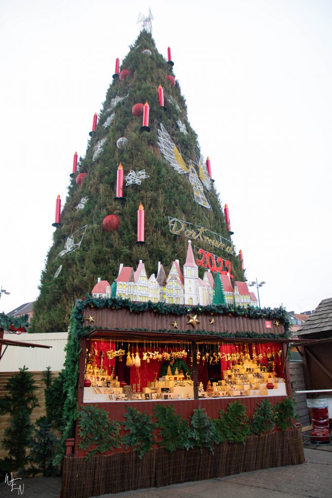 Dortmund Christmas markets has the biggest tree in the world!